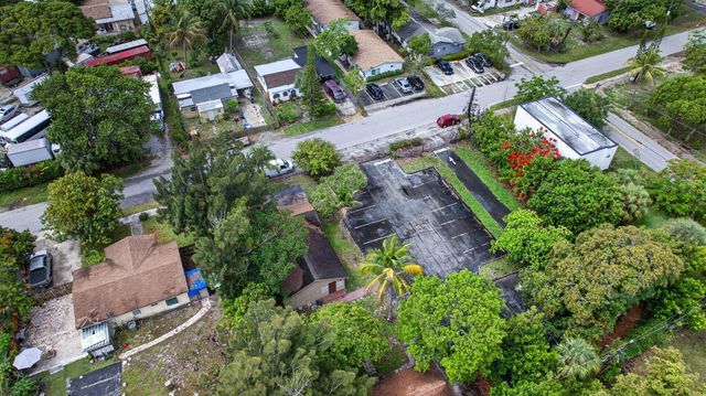 129 NW 11th Street, Pompano Beach, FL 33060