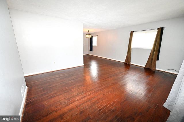 2610 LAKEHURST, District Heights, MD 20747