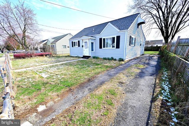 2610 LAKEHURST, District Heights, MD 20747