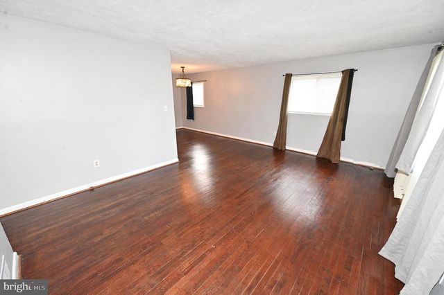 2610 LAKEHURST, District Heights, MD 20747