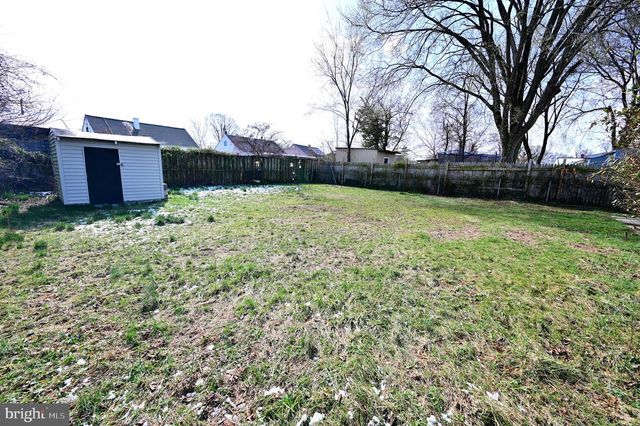 2610 LAKEHURST, District Heights, MD 20747