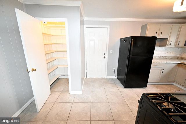 2610 LAKEHURST, District Heights, MD 20747