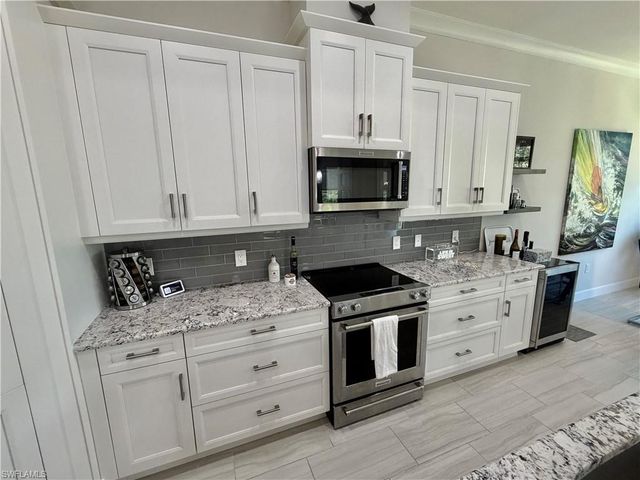 6505 Dominica DR 201, Naples, FL 34113