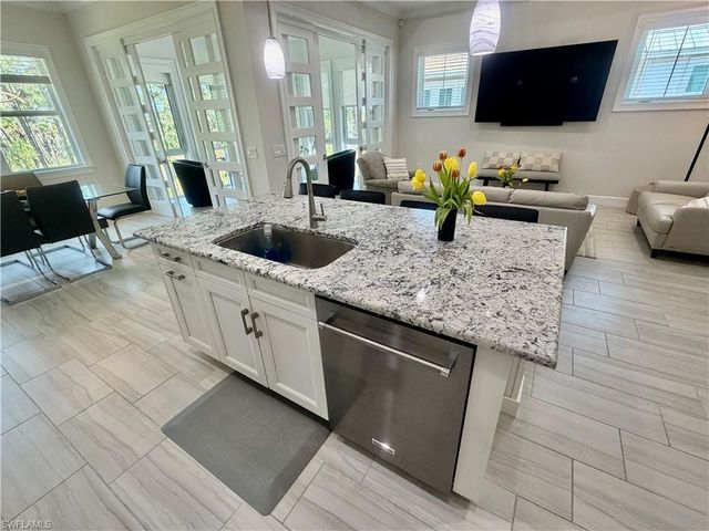 6505 Dominica DR 201, Naples, FL 34113