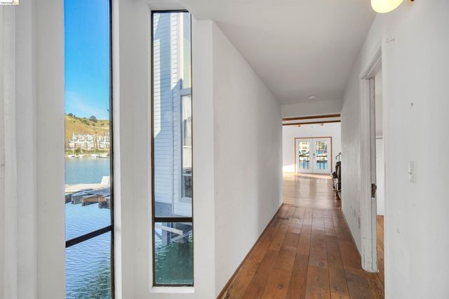 1293 Sanderling Is, Richmond, CA 94801