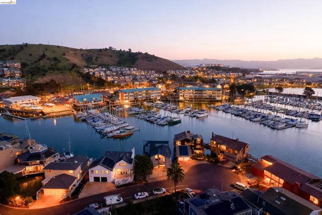 1293 Sanderling Is, Richmond, CA 94801