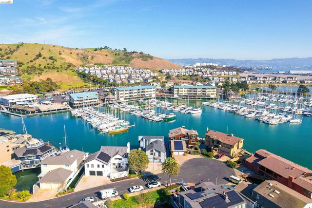 1293 Sanderling Is, Richmond, CA 94801