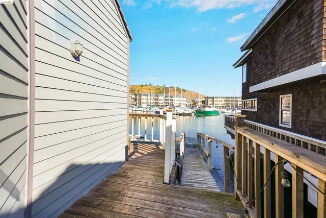 1293 Sanderling Is, Richmond, CA 94801