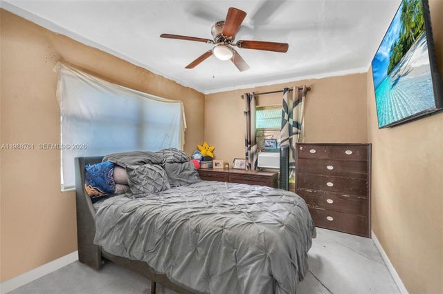 1300 NE 137th St, North Miami, FL 33161