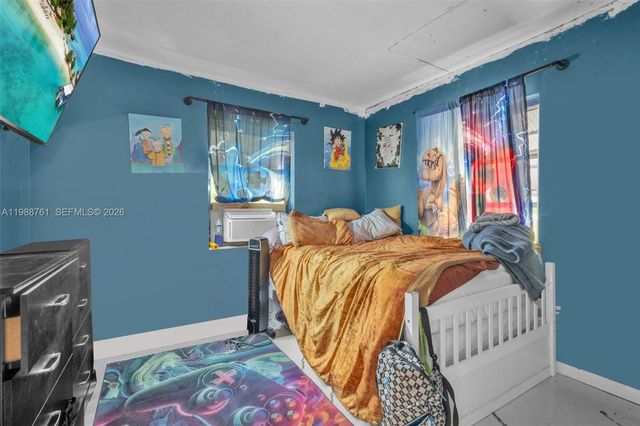 1300 NE 137th St, North Miami, FL 33161