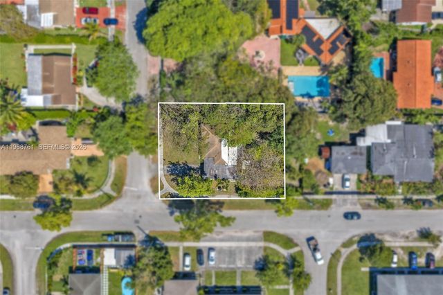 1300 NE 137th St, North Miami, FL 33161