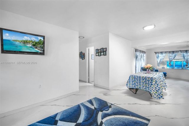 1300 NE 137th St, North Miami, FL 33161