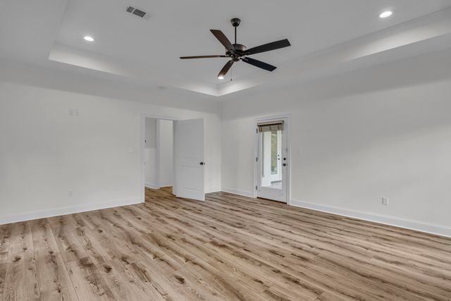 5534 W 4th St., Hattiesburg, MS 39402