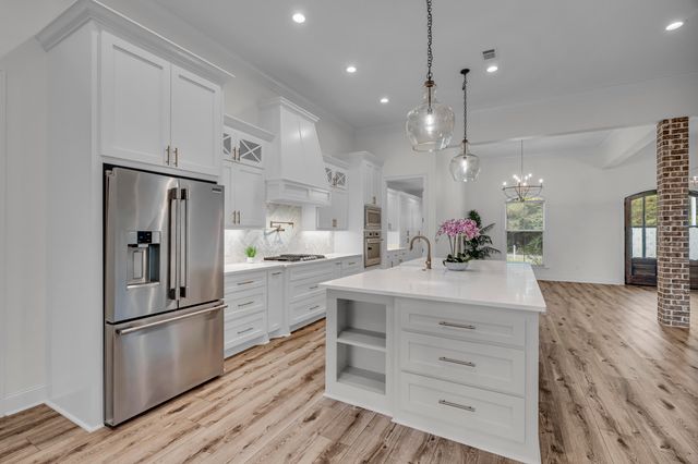 5534 W 4th St., Hattiesburg, MS 39402