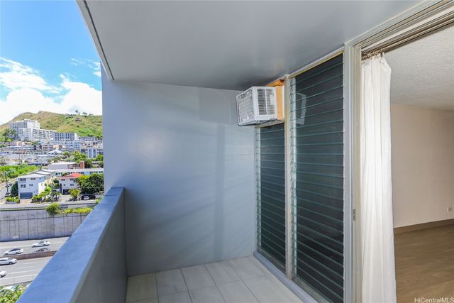 824 Kinau Street 1104, Honolulu, HI 96813