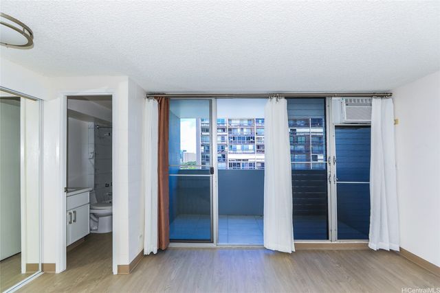 824 Kinau Street 1104, Honolulu, HI 96813