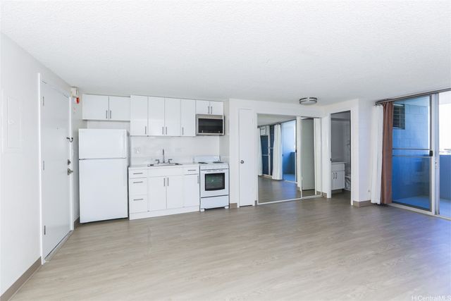 824 Kinau Street 1104, Honolulu, HI 96813