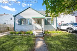 23723 Tawas Avenue, Hazel Park, MI 48030