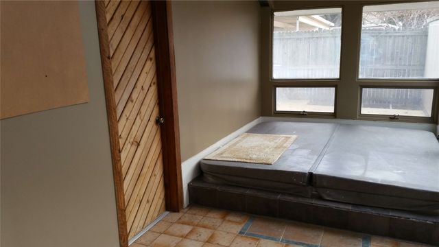 7604 Village Trail Drive, Dallas, TX 75254