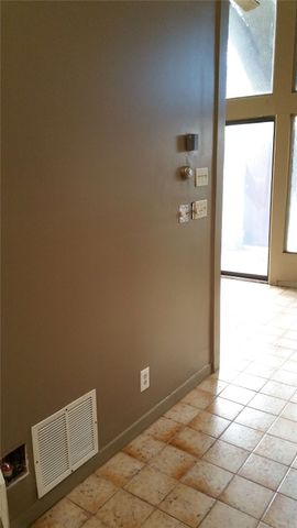 7604 Village Trail Drive, Dallas, TX 75254