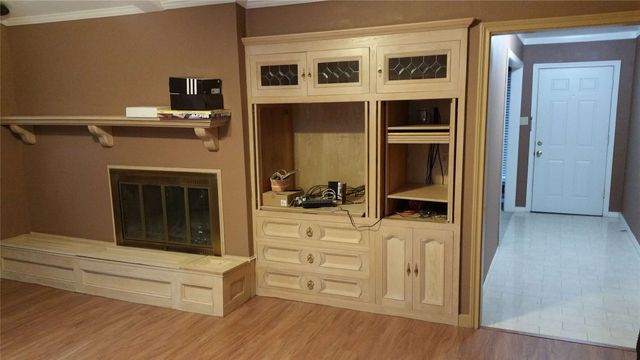 7604 Village Trail Drive, Dallas, TX 75254