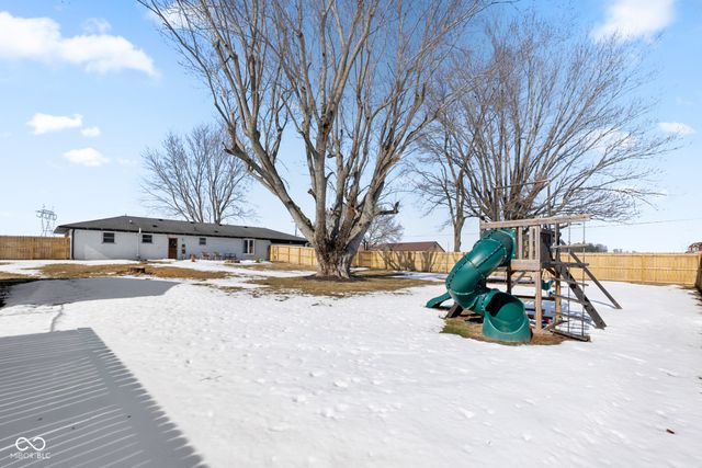 1979 W Gordon Road, Mooresville, IN 46158