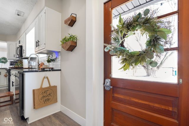 1979 W Gordon Road, Mooresville, IN 46158