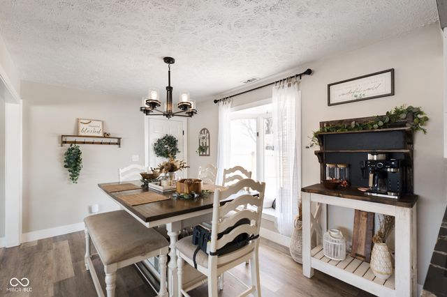 1979 W Gordon Road, Mooresville, IN 46158