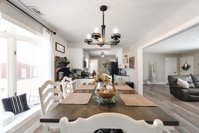 1979 W Gordon Road, Mooresville, IN 46158