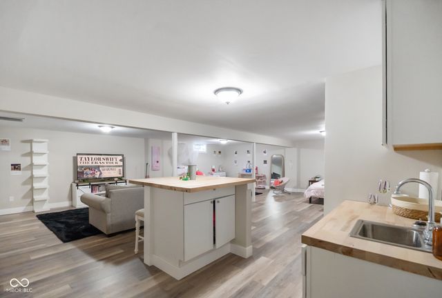 1979 W Gordon Road, Mooresville, IN 46158