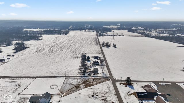 1979 W Gordon Road, Mooresville, IN 46158