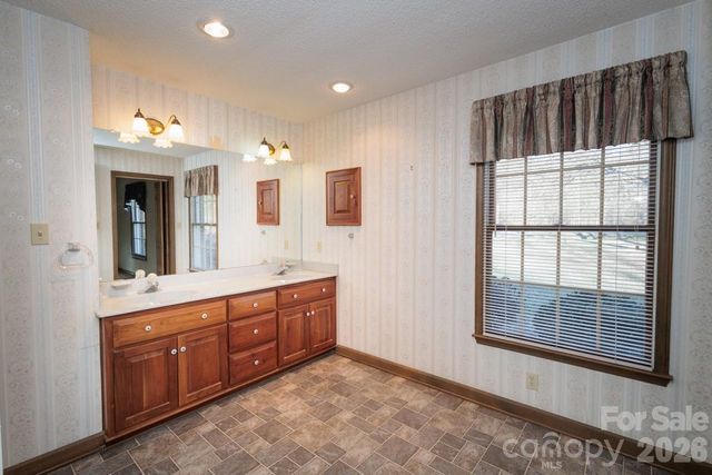 5027 Old Salisbury Concord Road, Kannapolis, NC 28083