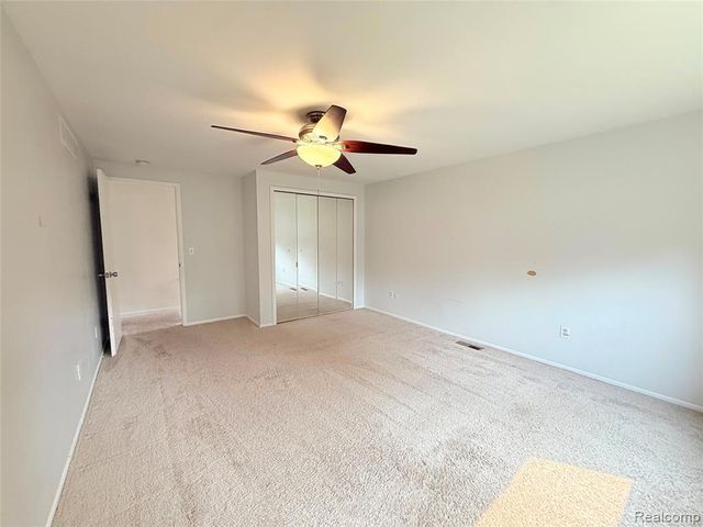 2910 Moon Lake Drive, West Bloomfield, MI 48323
