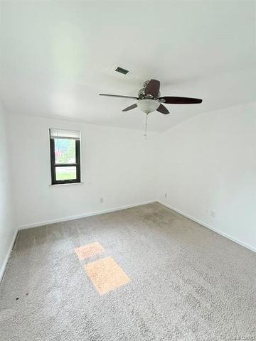 2910 Moon Lake Drive, West Bloomfield, MI 48323