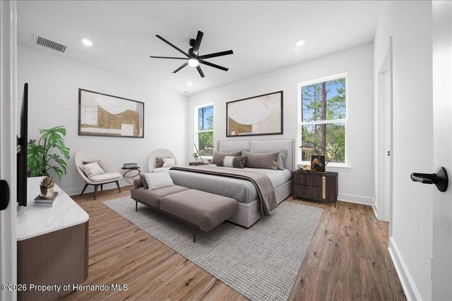 10325 Dotted Wren Avenue, Weeki Wachee, FL 34613