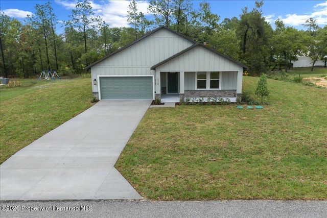 10325 Dotted Wren Avenue, Weeki Wachee, FL 34613