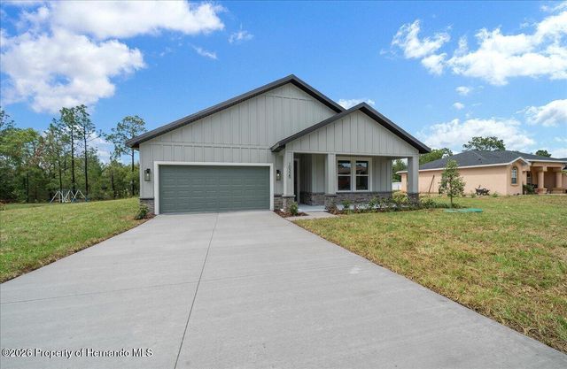 10325 Dotted Wren Avenue, Weeki Wachee, FL 34613