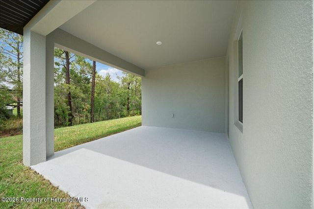 10325 Dotted Wren Avenue, Weeki Wachee, FL 34613