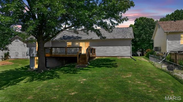 1319 Cambrook Court, St Charles, MO 63304