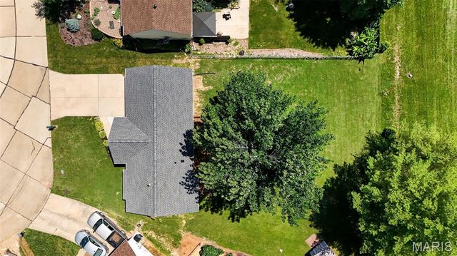 1319 Cambrook Court, St Charles, MO 63304