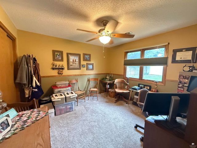 3851 Fox Ridge Drive, Manhattan, KS 66502