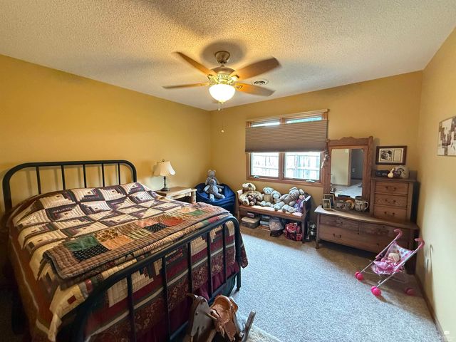 3851 Fox Ridge Drive, Manhattan, KS 66502