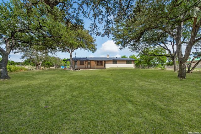 21521 Fairview Cir, Garden Ridge, TX 78266