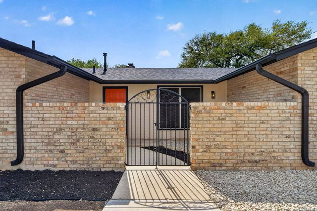 21521 Fairview Cir, Garden Ridge, TX 78266