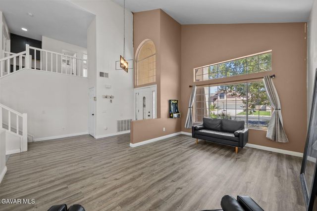 3022 Fairgreen Ln Lane, Palmdale, CA 93551
