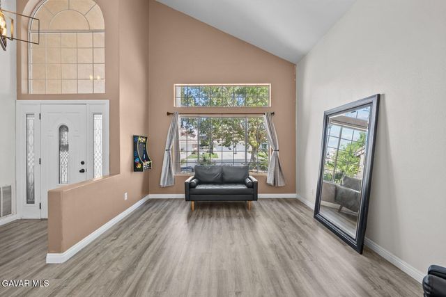 3022 Fairgreen Ln Lane, Palmdale, CA 93551