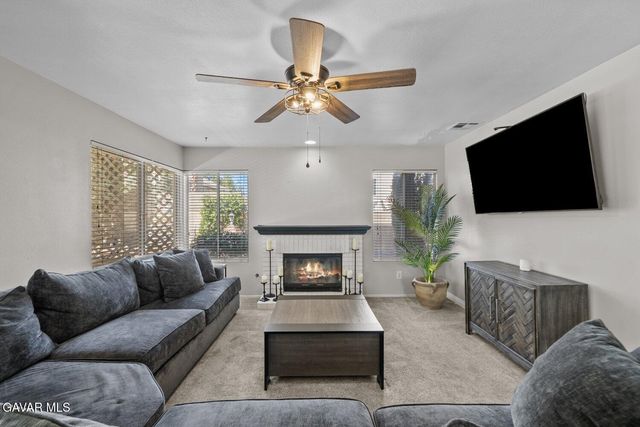 3022 Fairgreen Ln Lane, Palmdale, CA 93551