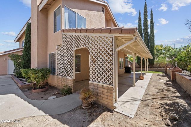 3022 Fairgreen Ln Lane, Palmdale, CA 93551
