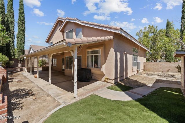 3022 Fairgreen Ln Lane, Palmdale, CA 93551