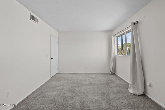 3022 Fairgreen Ln Lane, Palmdale, CA 93551